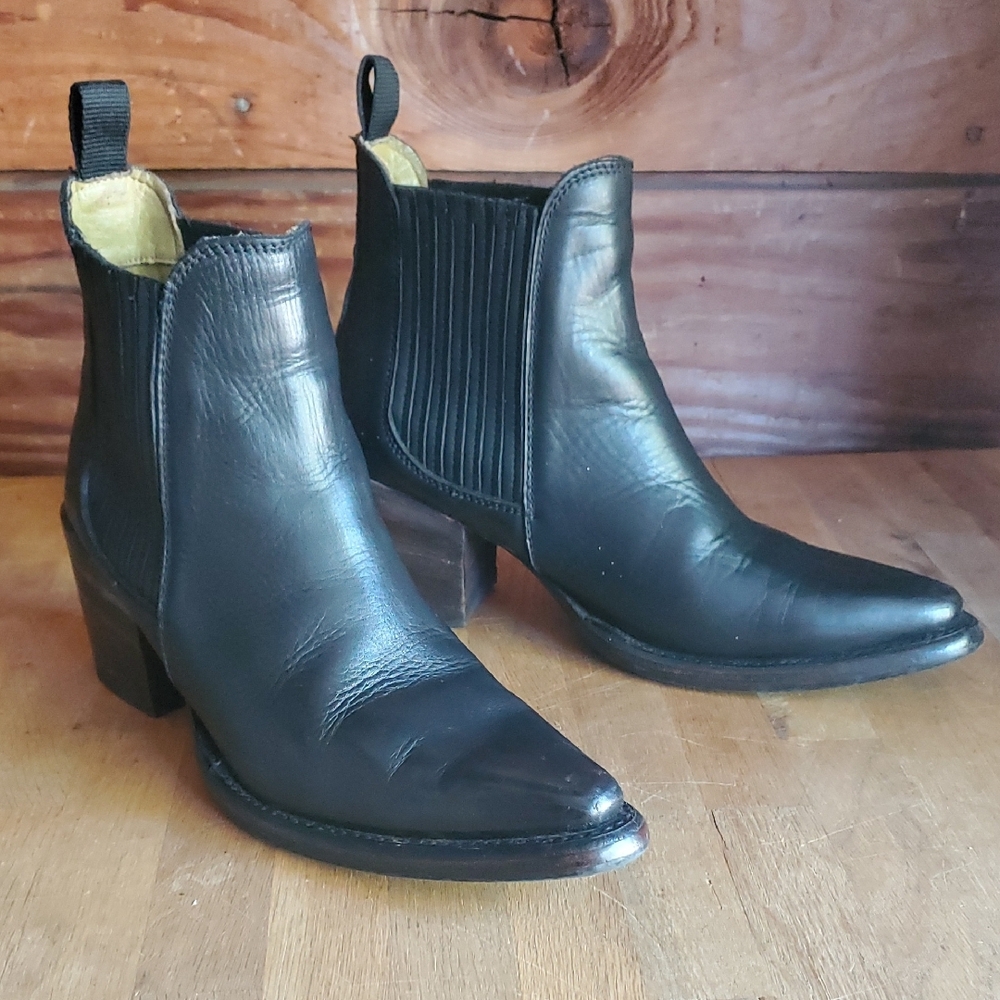 Sutro SF Black Leather Ankle Booties